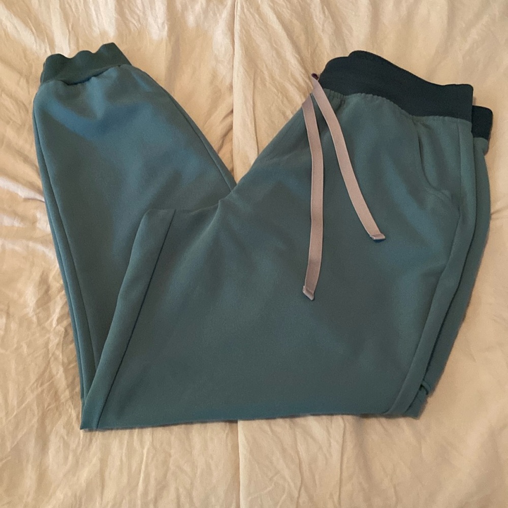 FIGS Women Hydrogreen Zamora Jogger